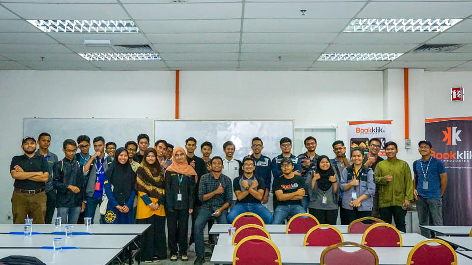 Web Development & Studentprenuer sharing session @ UiTM